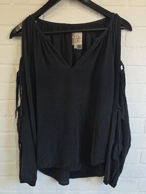 Chaser Black Cold-Shoulder V-Neck Blouse with Tie Sleeves
